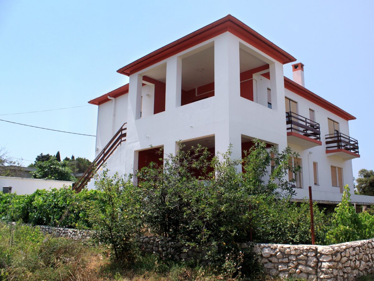 Apartment Two bedroom apartment with terrace Ugljan A-830-a - Outdoor photo 3