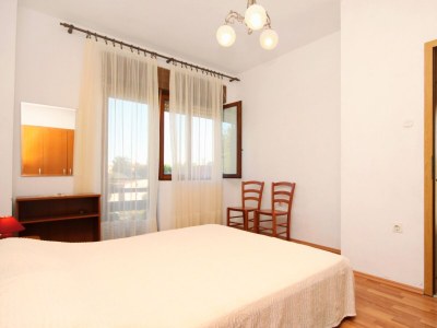 Apartment Two bedroom apartment with terrace Ugljan A-830-a - Outdoor photo 14