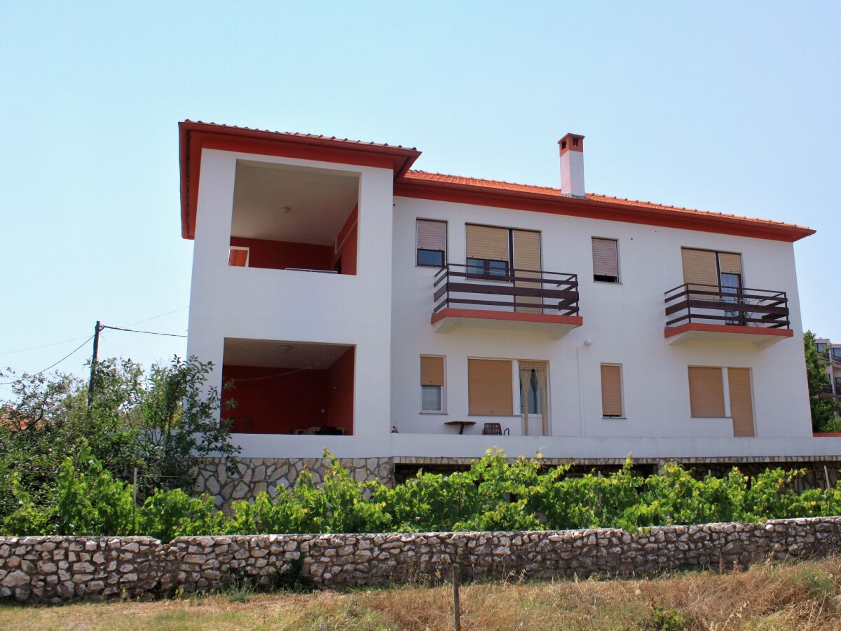 Apartment Two bedroom apartment with terrace Ugljan A-830-b - Outdoor photo 2