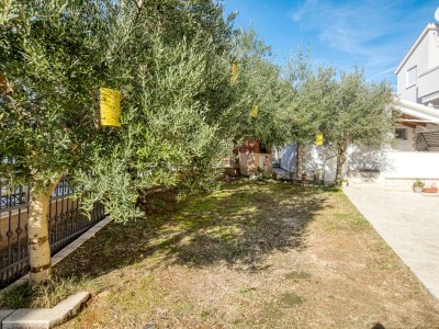 Apartment Two bedroom apartment with balcony and sea view Rogoznica A-2895-b - Outdoor photo 10