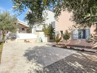 Apartment Two bedroom apartment with balcony and sea view Rogoznica A-2895-c - Outdoor photo 13