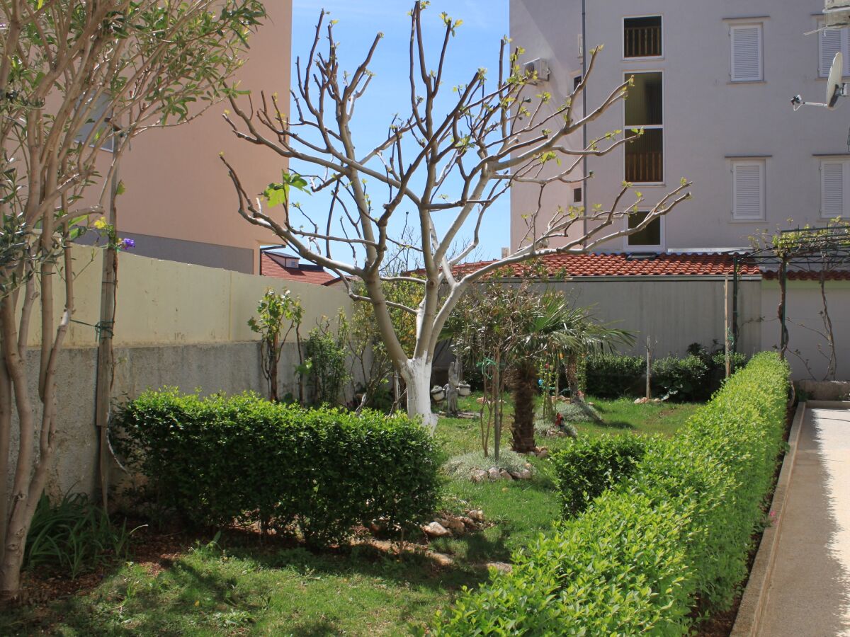 Apartment Three bedroom apartment with balcony and sea view Nemira, Omiš A-4652-c - Outdoor photo 5