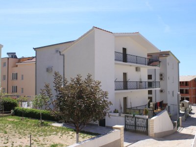 Apartment Three bedroom apartment with balcony and sea view Nemira, Omiš A-4652-c - Outdoor photo 3
