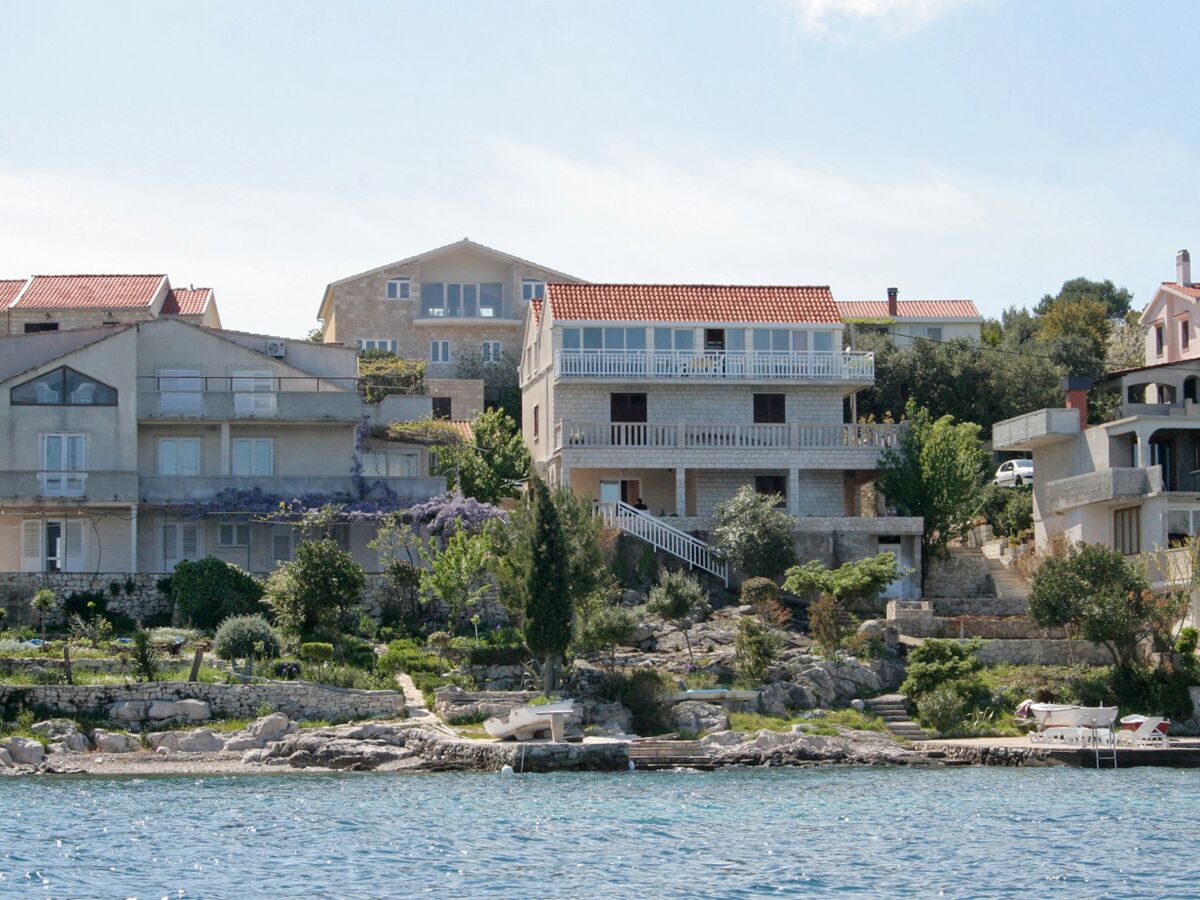 Apartment Three bedroom apartment near beach Korčula A-4407-a