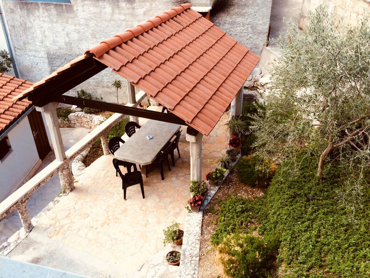 Apartment One bedroom apartment with terrace Sutivan, Brač A-5654-b - Outdoor photo 5