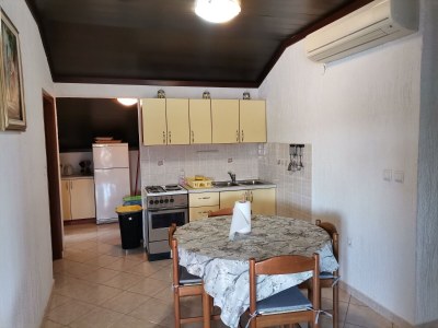 Apartment Two bedroom apartment with terrace and sea view Kampor, Rab A-5032-b - Outdoor photo 15