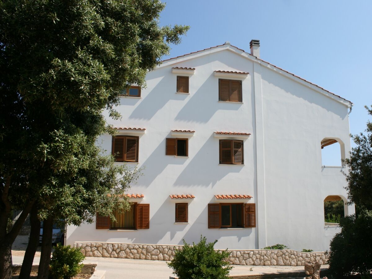 Apartment Two bedroom apartment near beach Mandre, Pag A-6518-d - Outdoor photo 5