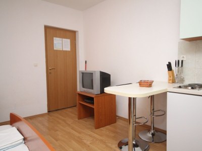 Apartment Studio flat with terrace Makarska AS-6696-a - Outdoor photo 13