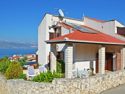 Apartment Three bedroom apartment with terrace and sea view Slatine, Čiovo A-6891-a in Slatine - Apartment