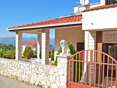 Apartment Three bedroom apartment with terrace and sea view Slatine, Čiovo A-6891-a - Outdoor photo 10