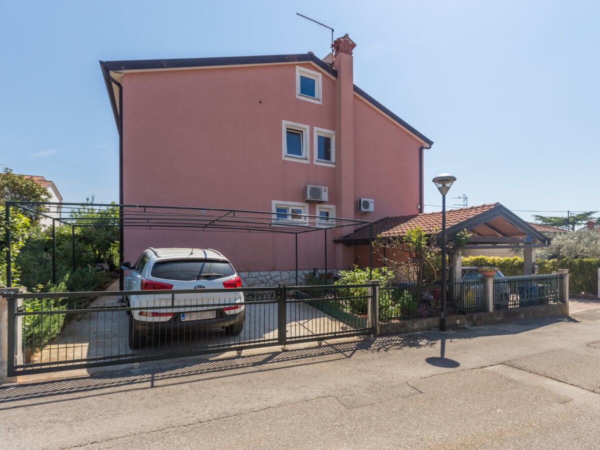 Apartment One bedroom apartment with terrace Umag A-7063-c - Outdoor photo 3