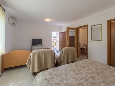 Apartment One bedroom apartment with terrace Umag A-7063-c - Outdoor photo 16