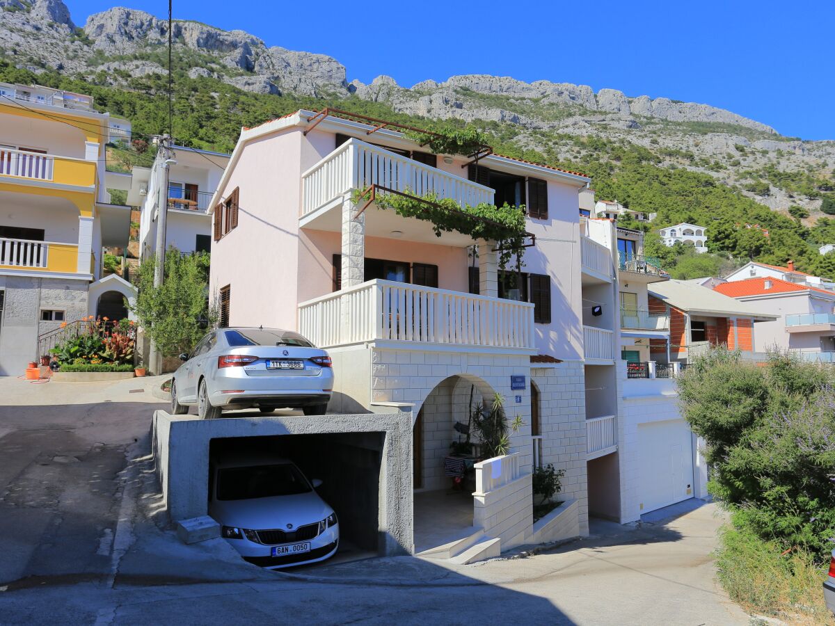 Apartment One bedroom apartment with terrace and sea view Pisak, Omiš A-7521-d