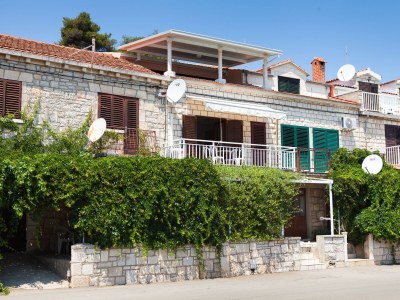 Apartment Two bedroom apartment with terrace and sea view Brna, Korčula A-7553-a - Outdoor photo 2