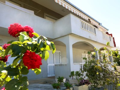 Apartment One bedroom apartment with terrace Trogir A-8683-b - Outdoor photo 2