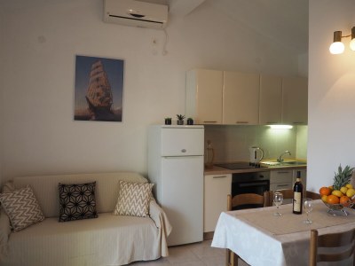 Apartment One bedroom apartment with balcony and sea view Sevid, Trogir A-11505-a - Outdoor photo 12