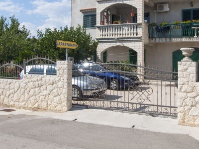 Apartment One bedroom apartment with terrace and sea view Grebaštica, Šibenik A-11572-c - Outdoor photo 8