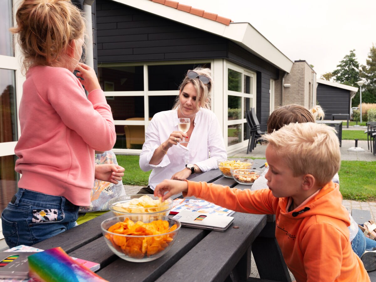 Bungalow For 10 people in the holiday resort Broedershoek