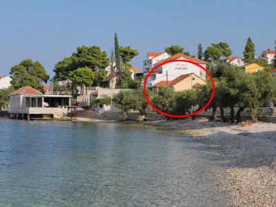 Apartment Two bedroom apartment near beach Sutivan, Brač A-15617-a in Sutivan - Apartment