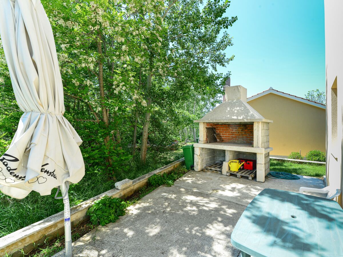 Apartment Two bedroom apartment near beach Nin, Zadar A-13172-d - Outdoor photo 3