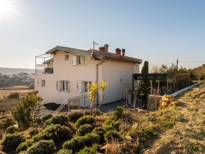 Apartment Three bedroom apartment with balcony and sea view Lopar, Rab A-14070-d - Outdoor photo 4