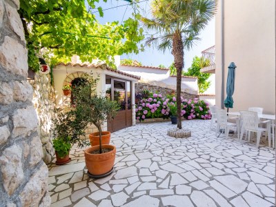 Apartment One bedroom apartment with balcony and sea view Rab A-14120-b - Outdoor photo 33