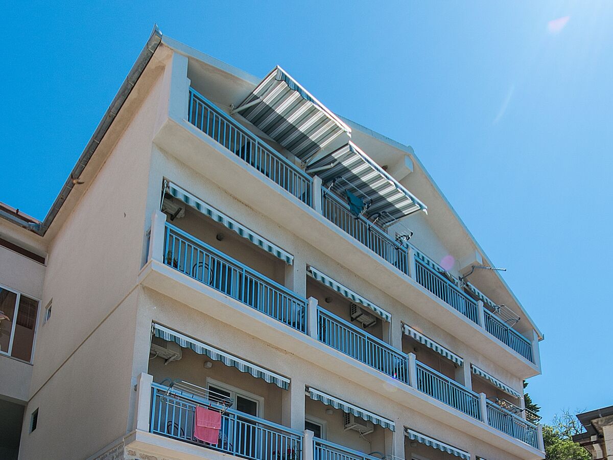 Apartment Studio flat near beach Brist, Makarska AS-15714-a - Outdoor photo 2