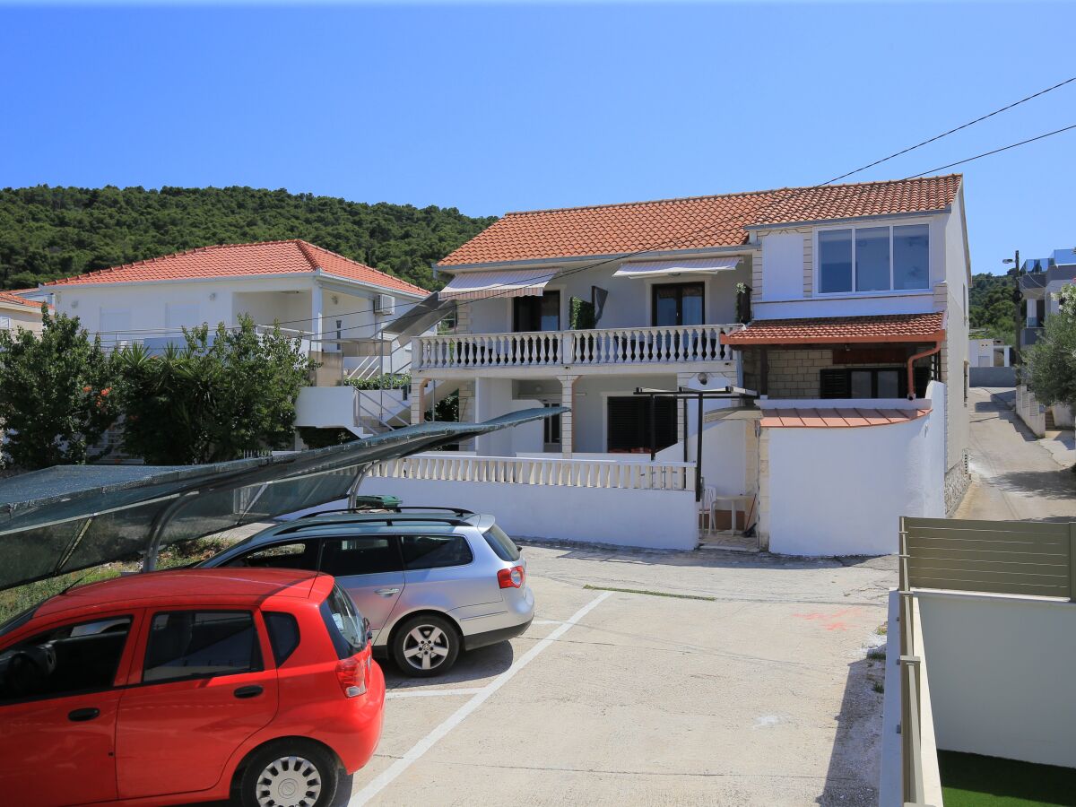 Apartment One bedroom apartment with terrace and sea view Slatine, Čiovo A-16131-e - Outdoor photo 2
