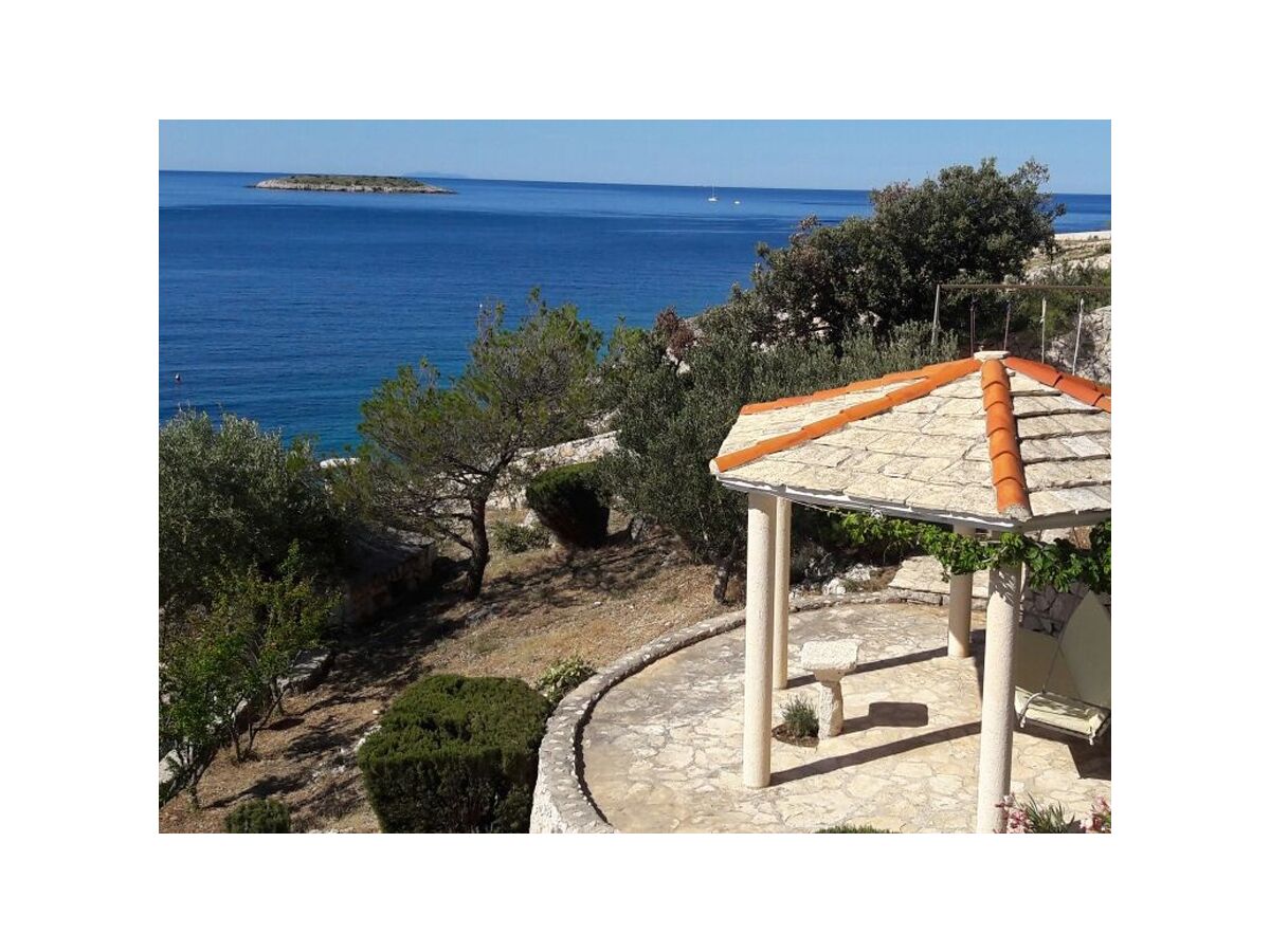 Apartment One bedroom apartment near beach Sevid, Trogir A-14790-c