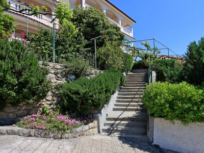 Apartment Two bedroom apartment with terrace Lopar, Rab A-14804-d - Outdoor photo 6