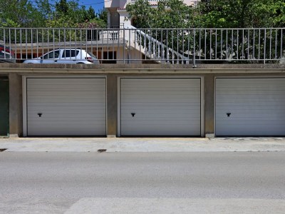 Apartment Two bedroom apartment with terrace Lopar, Rab A-14804-d - Outdoor photo 10