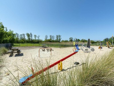 Holiday house Attraktiv eingerichtete, freistehende Villa für 8 Personen mit einem schönen großen Garten! - Environment photo 33