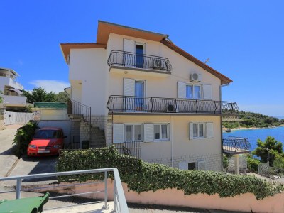 Apartment Two bedroom apartment near beach Okrug Donji, Čiovo A-16657-a - Outdoor photo 3
