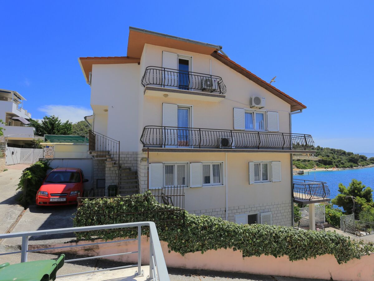 Apartment Three bedroom apartment near beach Okrug Donji, Čiovo A-16657-b - Outdoor photo 2