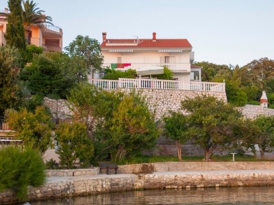 Holiday room near beach Supetarska Draga - Gonar, Rab S-16761-b in Rab - Holiday room