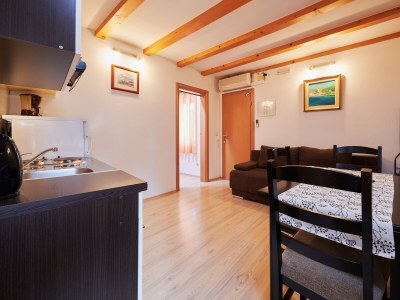 Apartment One bedroom apartment with air-conditioning Trogir A-16844-b - Outdoor photo 9