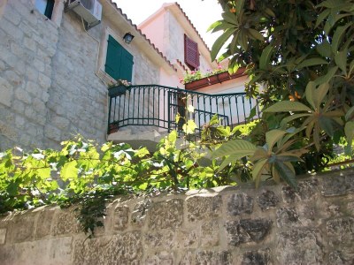 Holiday room with air-conditioning Trogir S-16844-a - Outdoor photo 2