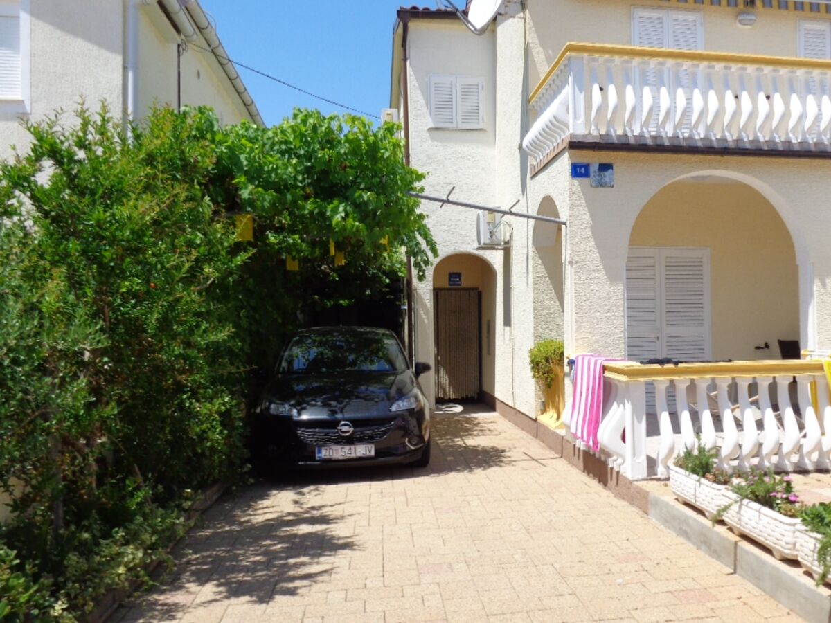 Apartment Two bedroom apartment with terrace Vir A-17069-b - Outdoor photo 4