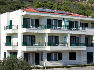 Apartment Two bedroom apartment with terrace and sea view Igrane, Makarska A-17292-a in Igrane - Apartment