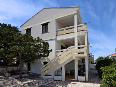 Apartment Two bedroom apartment with terrace and sea view Pag A-18345-a - Outdoor photo 2