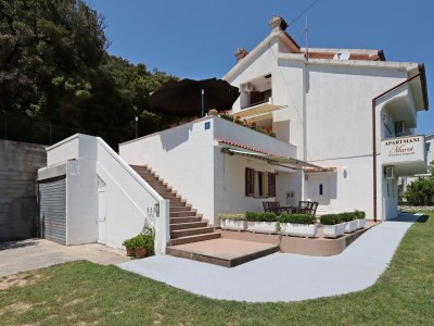 Apartment Two bedroom apartment near beach Supetarska Draga - Gonar, Rab A-18650-c - Outdoor photo 7