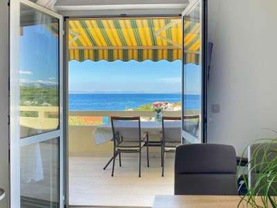 Apartment One bedroom apartment with terrace and sea view Lun, Pag A-19358-b in Lun - Apartment