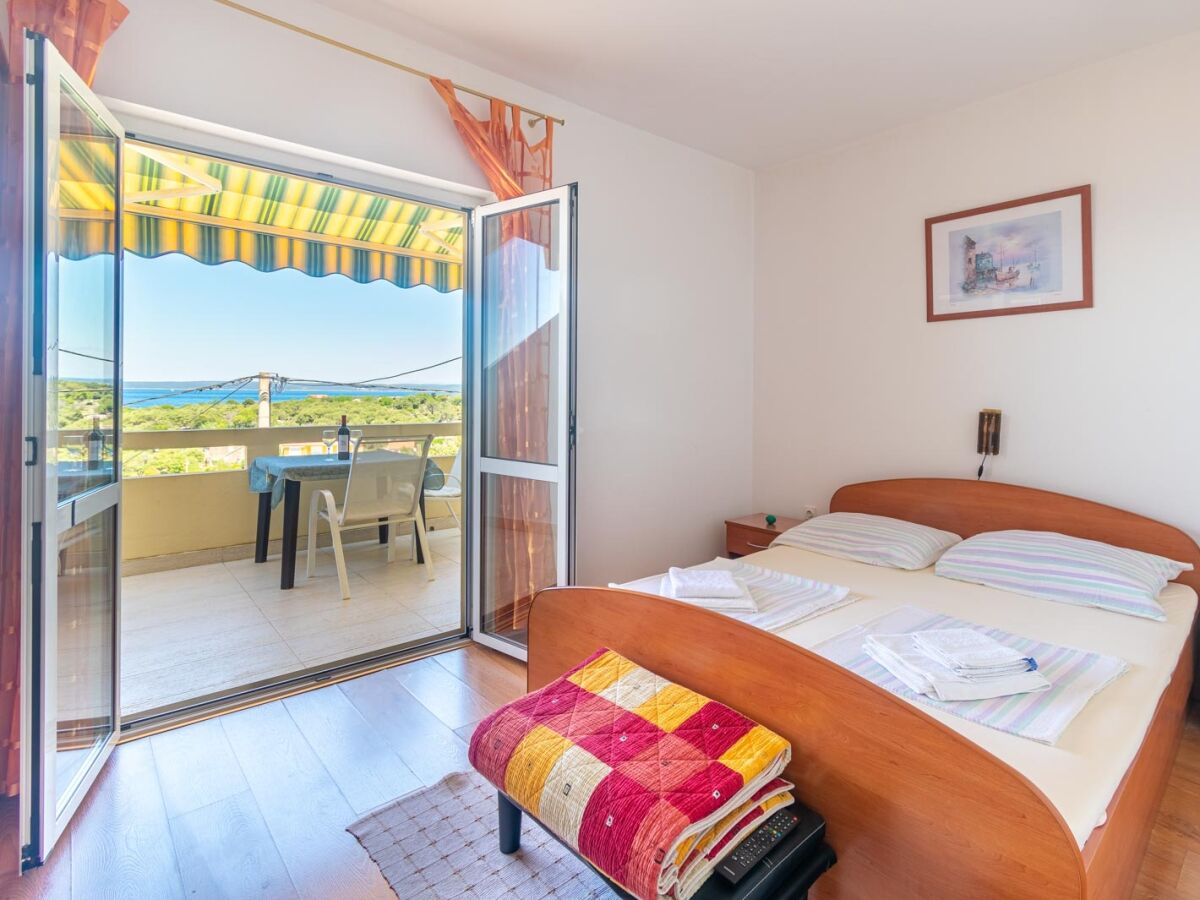 Apartment One bedroom apartment with terrace and sea view Lun, Pag A-19358-d