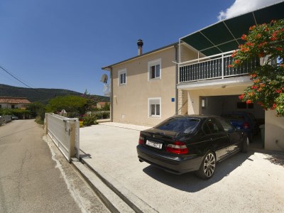 Apartment One bedroom apartment with terrace and sea view Poljica, Trogir A-19054-a - Outdoor photo 8