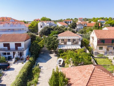 Apartment One bedroom apartment with terrace Jezera, Murter A-19056-a - Outdoor photo 5