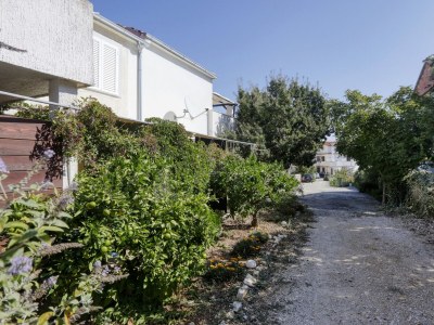 Apartment One bedroom apartment with terrace Jezera, Murter A-19056-a - Outdoor photo 10