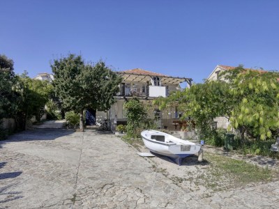 Apartment One bedroom apartment with terrace Jezera, Murter A-19056-b - Outdoor photo 7