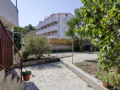 Apartment One bedroom apartment with terrace Jezera, Murter A-19056-d - Outdoor photo 11
