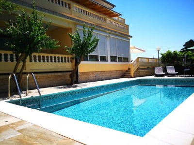 Apartment Two bedroom apartment with terrace Banjol, Rab A-11382-a in Rab - Apartment