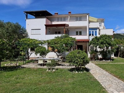 Apartment One bedroom apartment with terrace and sea view Rab A-20222-d in Rab - Apartment